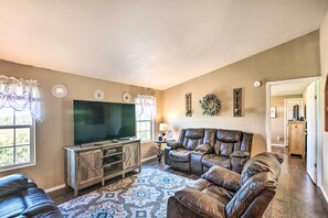 House (4 Bedrooms) | Interior