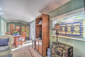 Interior - Vibrant Sarasota Studio < 1 Mile From the Beach! (Sarasota)