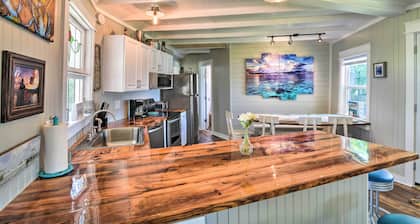 Furnished Deck & Dock: Renovated Sargent Cabin!