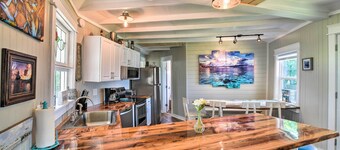 Furnished Deck & Dock: Renovated Sargent Cabin!