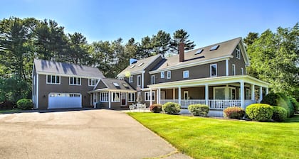Large Kennebunk Home, Walk to Beach < 2 Mi to Town