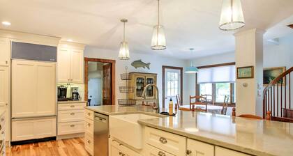 Large Kennebunk Home, Walk to Beach < 2 Mi to Town