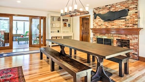 Rumah (Multiple Bedrooms) | Interior