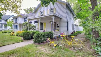 House (2 Bedrooms) | Front of property