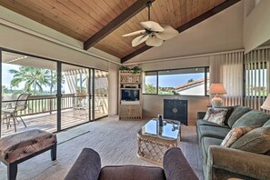 Apartment (2 Bedrooms) | Interior - Kailua-kona Condo w/ Ocean & Golf Course Views! (Kailua-Kona)
