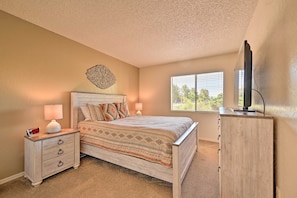 Apartment (1 Bedroom) | Interior - South Sedona Condo w/ Pool Access - Walk to Shops! (Sedona)