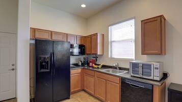 Apartment (1 Bedroom) | Interior