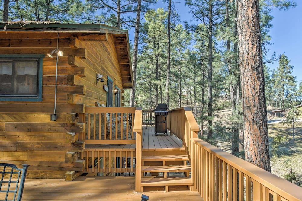Ruidoso Log Cabin Retreat - Peaceful & Convenient - Lincoln, NM