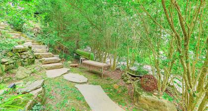 Charming Getaway < 1 Mi to Downtown Lambertville!