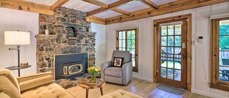 House (2 Bedrooms) | Interior