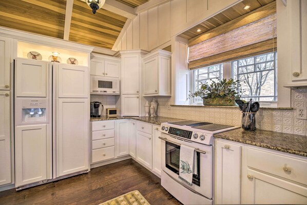 Rumah (4 Bedrooms) | Interior