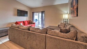Unclassified image, 4 of 24, button - Cozy Lake Havasu Oasis w/ Spacious Yard & Patio! (Lake Havasu City)