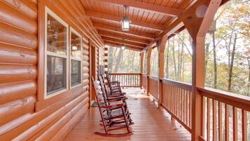 House (1 Bedroom) | Interior