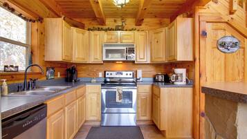 House (1 Bedroom) | Interior