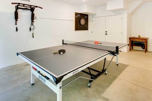 House (3 Bedrooms) | Interior - Modern Fairview Retreat: Spacious Deck + Mtn View! (Fairview)