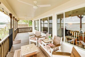 Interior - Lake Granbury Fishing Escape w/ Dock & Kayaks! (Granbury)