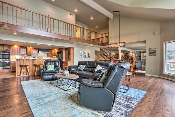 House (4 Bedrooms) | Interior