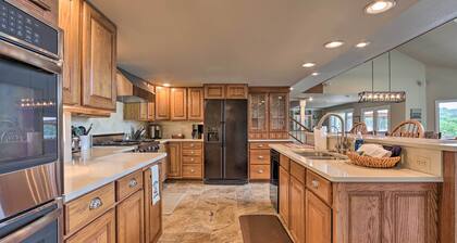 Lakefront Haven: Family-friendly Sunrise Beach Gem