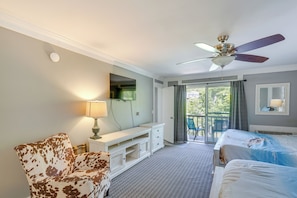 Interior - Private Dock & Resort Access: Margaritaville Cabin (Osage Beach)