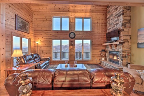 Spacious Slaty Fork Home ~ 12 Mi to Snowshoe