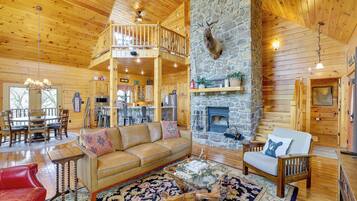 House (4 Bedrooms) | Interior