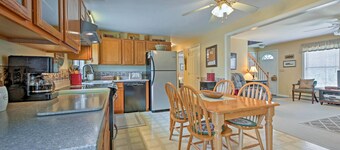 Charming Owls Head Retreat: 2 Mi to Rockland Coast