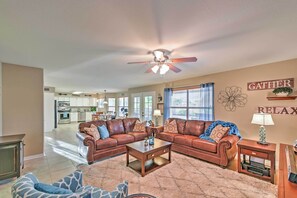 House (4 Bedrooms) | Interior