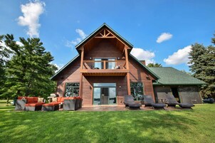 House (5 Bedrooms) | Front of property