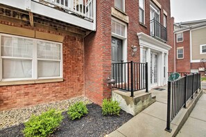 Apartment (2 Bedrooms) | Interior - Arts & Design District Condo: Steps to Monon Trail (Carmel)
