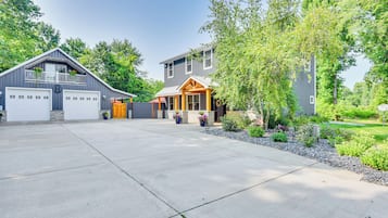 Apartment (1 Bedroom) | Interior