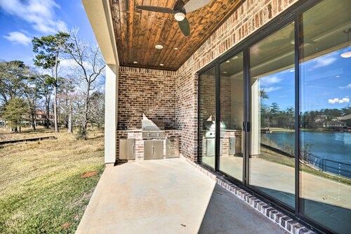 Modern Lake Conroe Escape w/ Grill & Boat Slip!