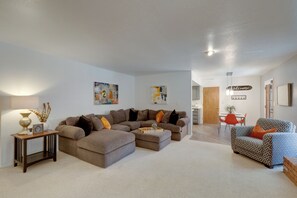 House (3 Bedrooms) | Interior - Country Club Home: 18 Mi to Arizona Snowbowl! (Flagstaff)