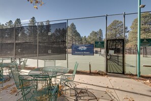 House (3 Bedrooms) | Interior - Country Club Home: 18 Mi to Arizona Snowbowl! (Flagstaff)