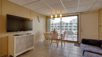 Apartment (1 Bedroom) | Interior