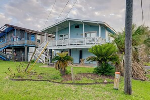 Apartment (1 Bedroom) | Interior - 2 Blocks to Bay: Cabana Breeze' Rockport Rental! (Rockport)