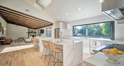 Family Retreat - Private Tennis Court & Game Room