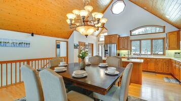 House (Multiple Bedrooms) | Interior