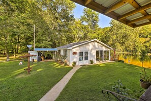 Cottage (2 Bedrooms) | Interior