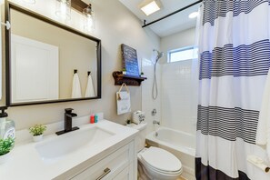 House (2 Bedrooms) | Interior - Updated Gilbert Home w/ Covered Patio (Gilbert)
