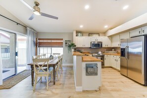 House (2 Bedrooms) | Interior - Updated Gilbert Home w/ Covered Patio (Gilbert)