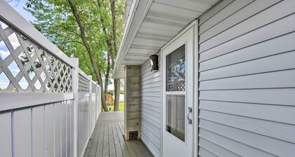 Welcome to Sunrise Bay: Family Lake Home!