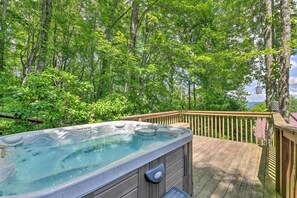 House (5 Bedrooms) | Interior - Luxe Lodge Near Smoky Mountains: Views & Hot Tub! (Waynesville)