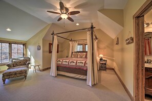 Interior - Luxe Lodge Near Smoky Mountains: Views & Hot Tub! (Waynesville)