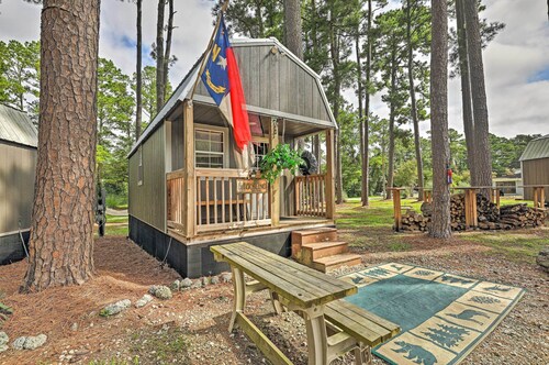 'the Gosling' Studio Cabin w/ River Access!