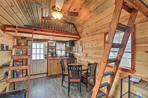 Apartment (0 Bedroom) | Interior - 'the Gosling' Studio Cabin w/ River Access! (New Bern)