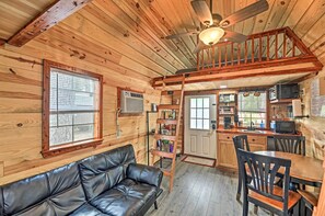 Apartment (0 Bedroom) | Interior - 'the Gosling' Studio Cabin w/ River Access! (New Bern)