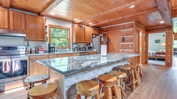 House (Multiple Bedrooms) | Interior