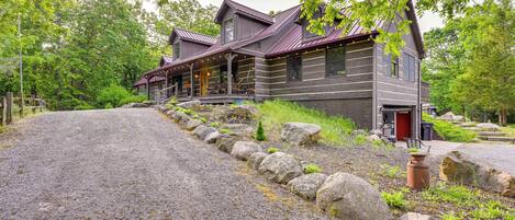 House (Multiple Bedrooms) | Front of property