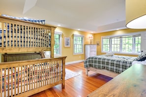 House (Multiple Bedrooms) | Bahagian dalam