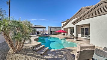House (4 Bedrooms) | Front of property